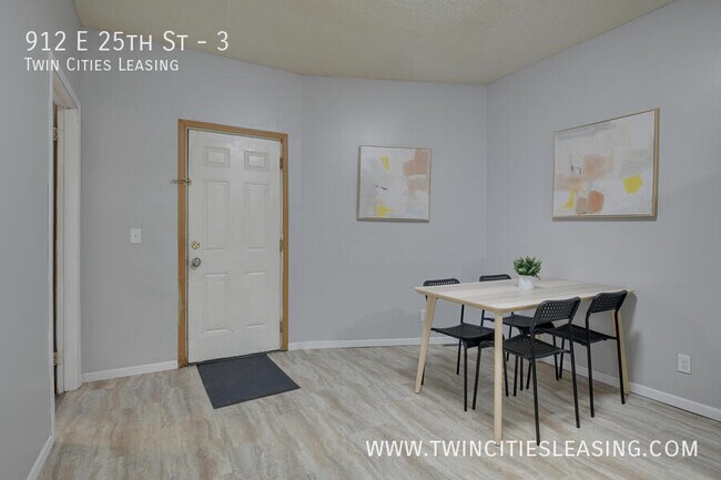 Foto del edificio - 912 E 25th St