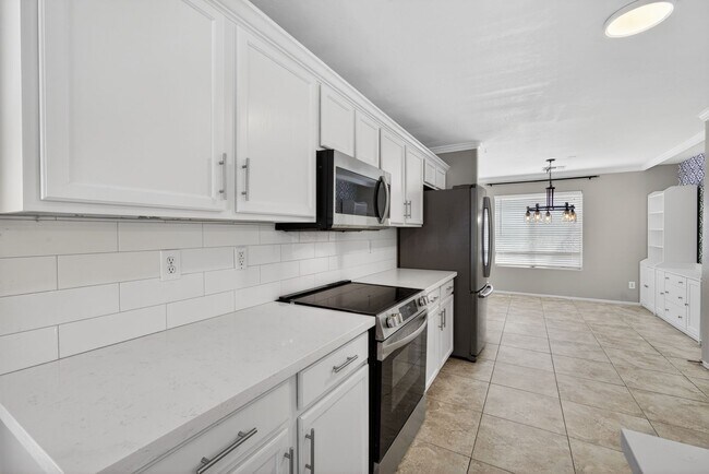 Foto del edificio - Updated House in Chandler Community
