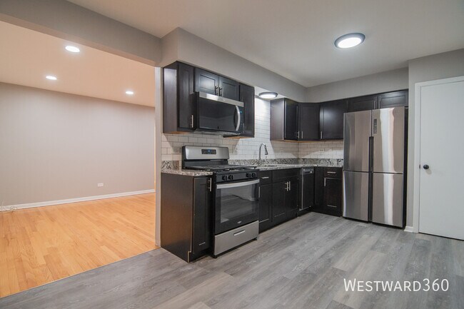 Building Photo - Fully renovated 1 bed/1 bath