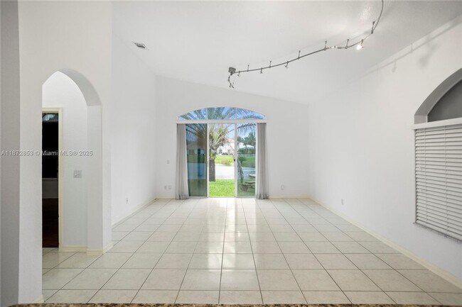 Foto del edificio - 1840 NW 78th Ave