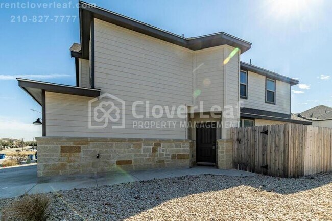 Foto del edificio - 1661 Barrett Ave