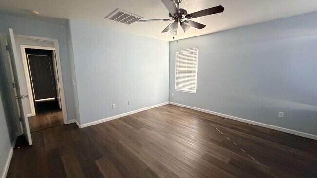 Foto del edificio - 36532 W Barcelona Ln