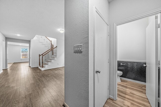 Foto del edificio - 4118 Lake Cypress Cir