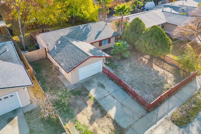 Building Photo - 6829 Cherrywood Cir