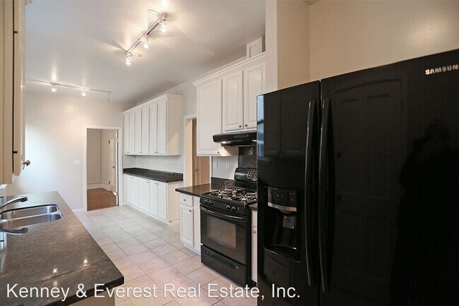 Building Photo - 4 br, 1 bath House - 2034 Grove Street