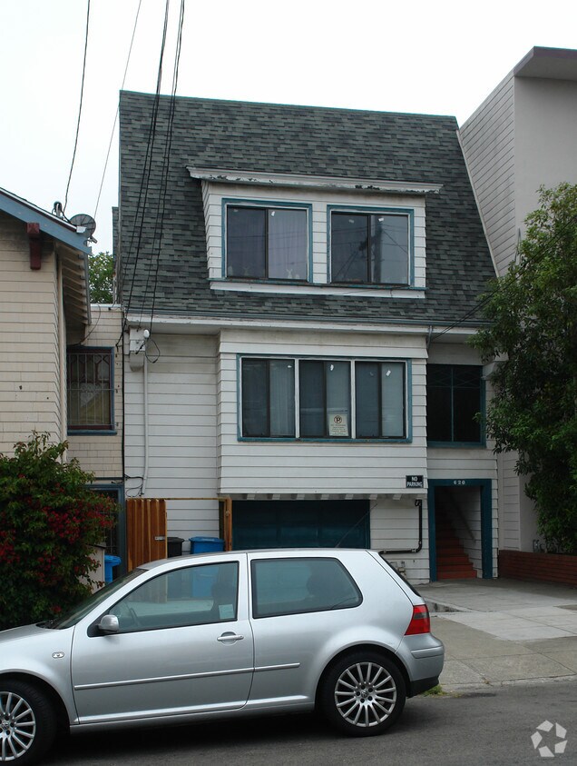 Primary Photo - 620 4th Ave