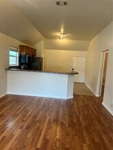 Building Photo - 6619 Paris St