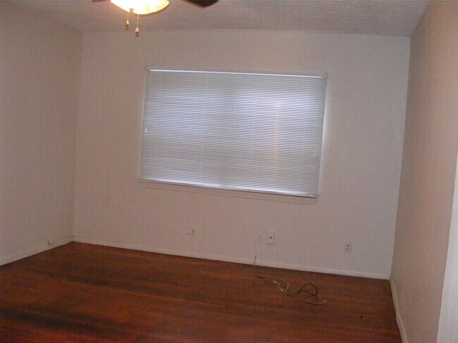 Foto del edificio - 5319 Cortelyou Ln