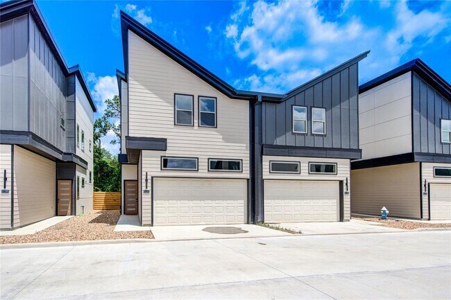 Foto del edificio - 13115 Wild Orchid Ln
