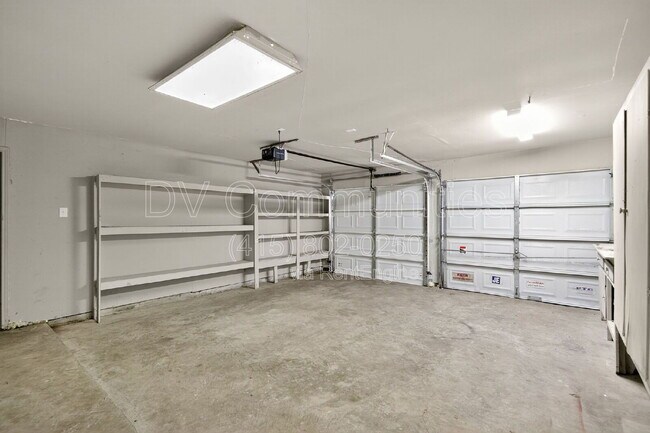 Foto del edificio - 7922 Coolgrove Dr