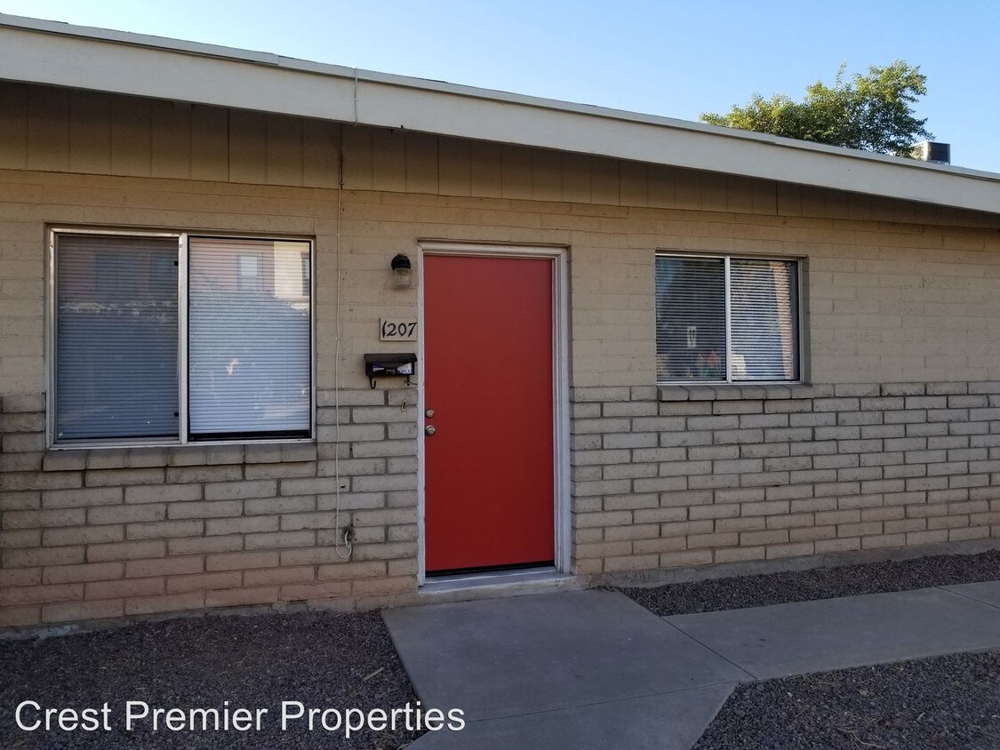 Primary Photo - 1205 W University Dr