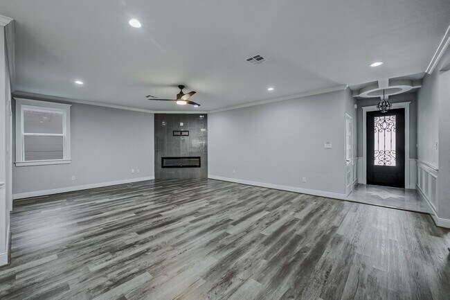 Building Photo - 11315 Alcott Dr