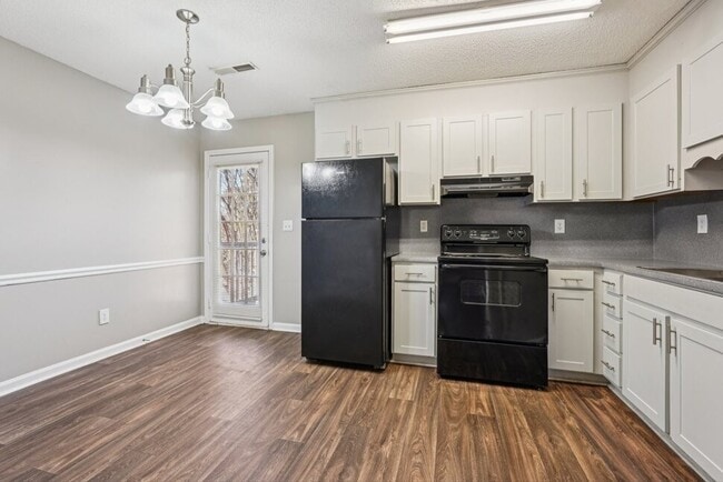 Kitchen - Morgan Place Apartments