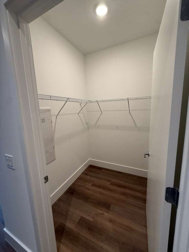 Foto del edificio - 2947 Coconut Ave