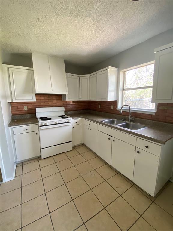 Foto del edificio - 6201 Magnolia Ln