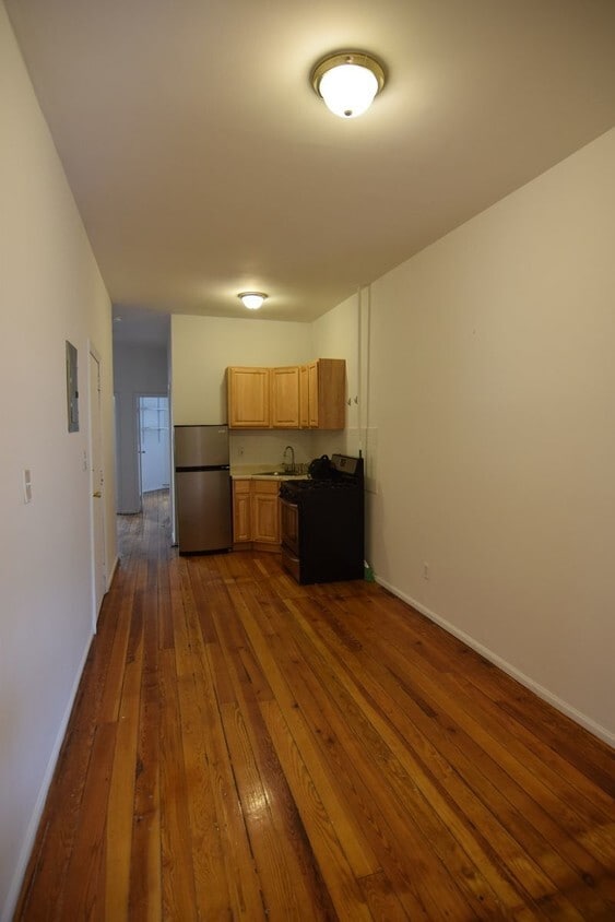 Foto del edificio - 178 Kingsland Ave