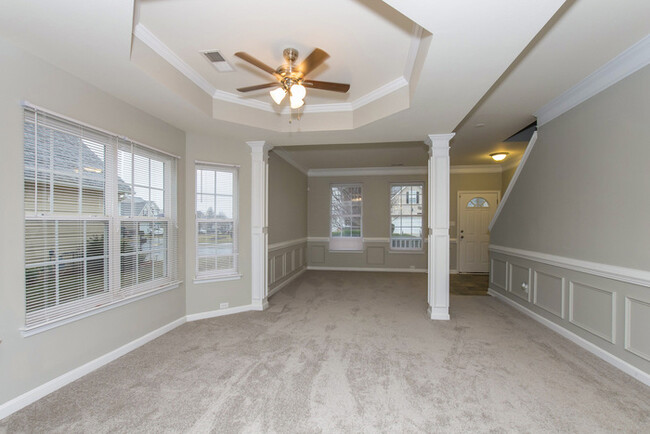 Foto del edificio - 4 Bedroom in The Vineyards at Lexington