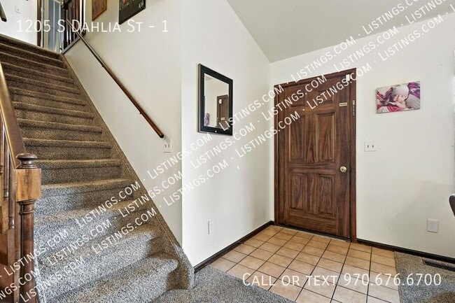 Building Photo - 1205 S Dahlia St