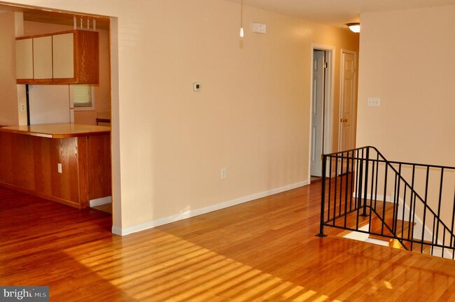 Building Photo - 13610 Greenwood Dr
