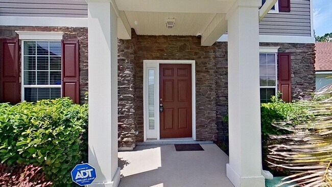 Building Photo - Stunning 4Bedroom Home in Oakbrook!