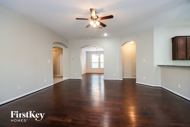 Building Photo - 183 Knollbrook Cir
