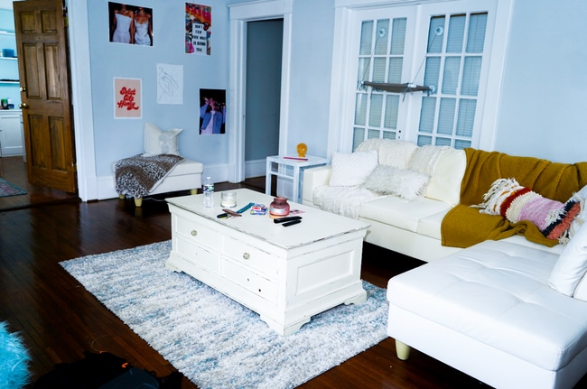 Foto del edificio - Grid House for rent! Half block form campu...