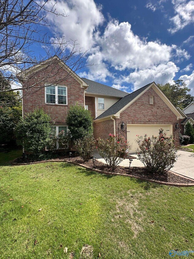 Foto principal - 114 Canterbury Dr