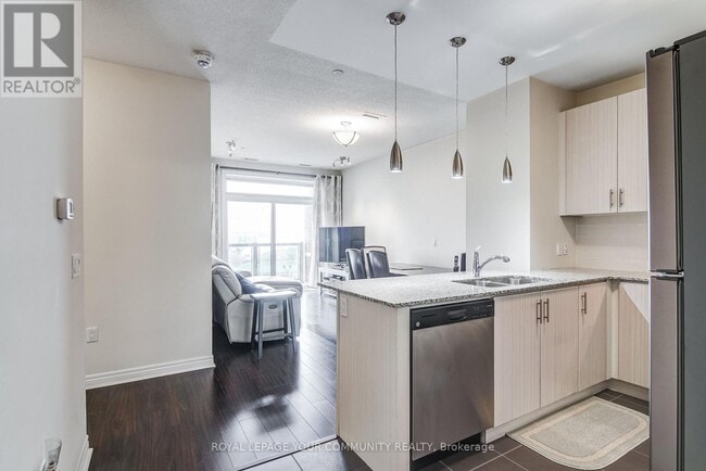 Photo du bâtiment - 7768-7768 Kennedy Rd