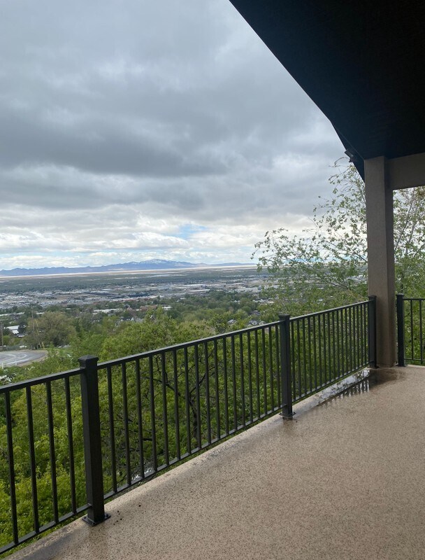 Foto del edificio - 581 Oak View Ct