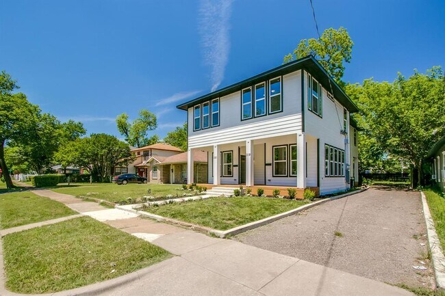 Foto del edificio - 1441 N Beckley Ave