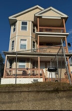 Building Photo - 83 Southview St