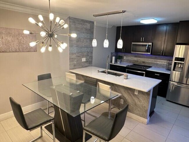 Foto del edificio - 5584 NW 59th Pl