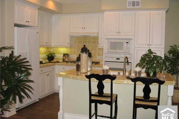 Building Photo - 180 Guinevere-