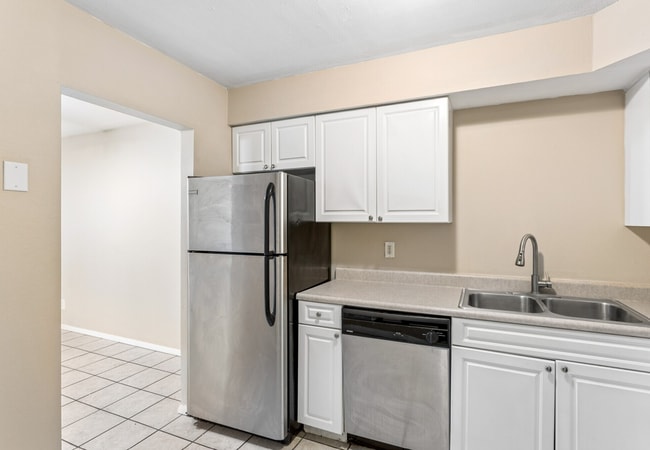 Building Photo - Riviera Apartments