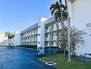 Building Photo - 8130 Sunrise Lakes Blvd