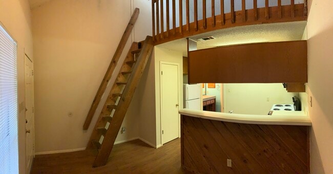 Building Photo - 2313 Longview St