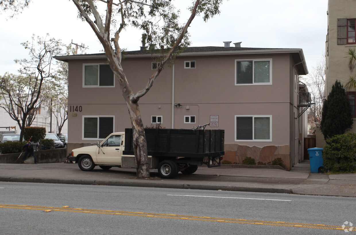 Building Photo - 1140 El Camino Real