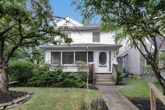 Building Photo - 109 S Westgate Ave