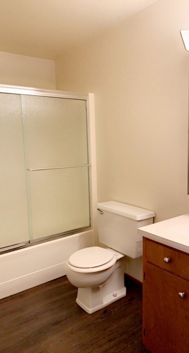 Building Photo - 406 La Villa Dr