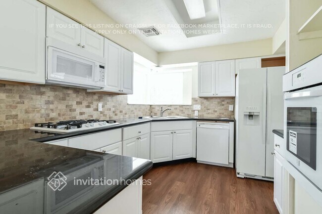 Foto del edificio - 4311 Saratoga Dr
