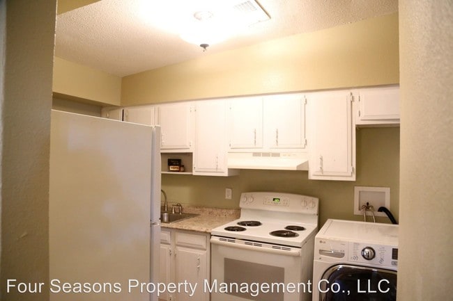 Building Photo - 2106 South St