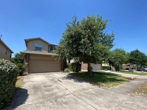 Building Photo - 2221 Nestlewood Dr