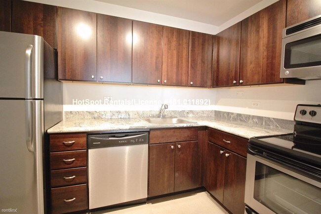 Foto del edificio - 228 E Ontario St