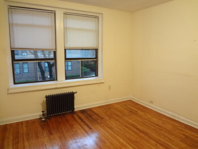 Primary Photo - 43-16 48th St