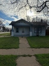 Building Photo - 1141 Cedar St
