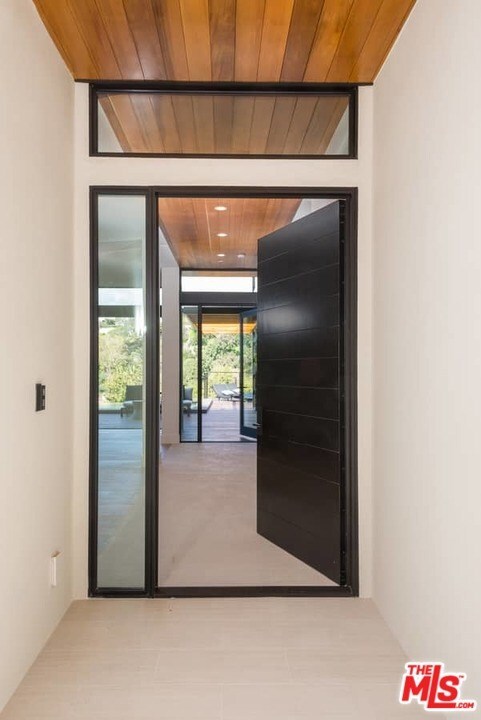 Foto del edificio - 541 Stassi Ln