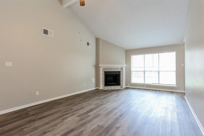 Foto del edificio - 20318 Pinefield Ln
