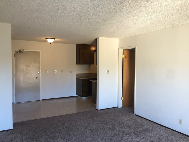 Building Photo - 2405 Fulton St