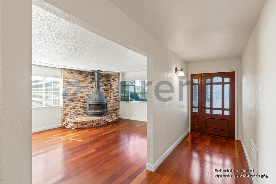 Primary Photo - 36661 Burdick St