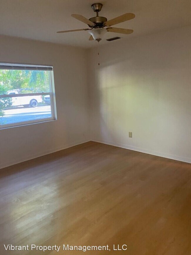 Building Photo - 2 br, 1 bath House - 823 SE 4th Ave